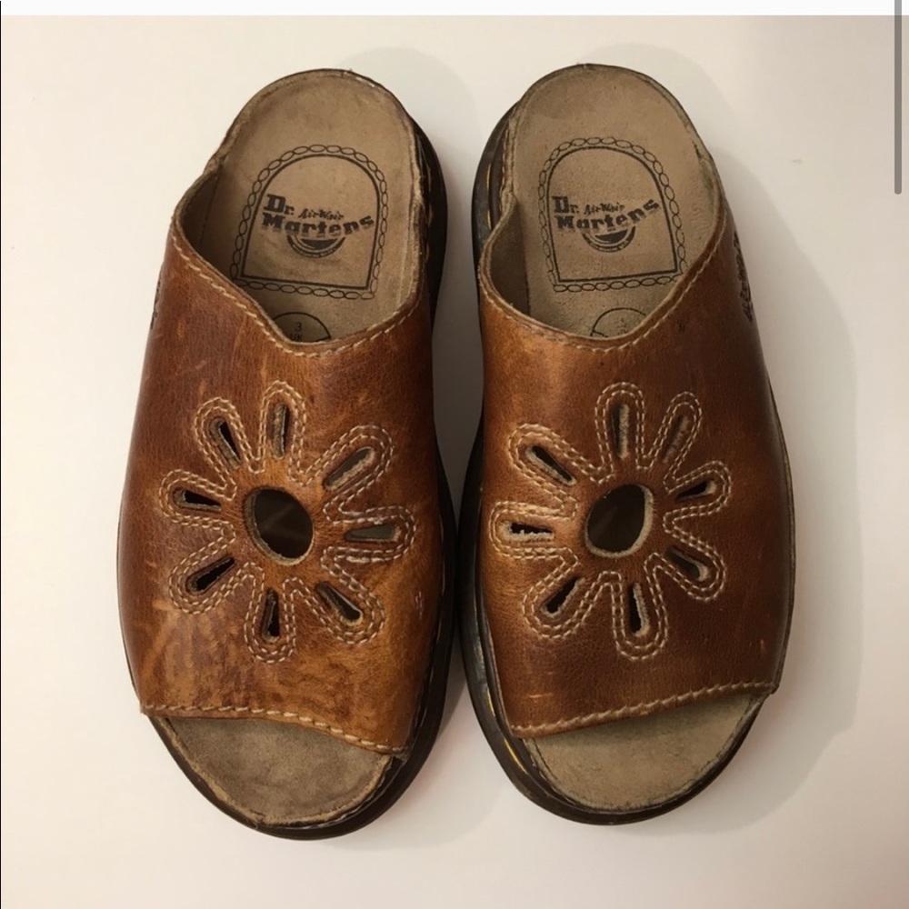 ISO DOC MARTEN SANDALS